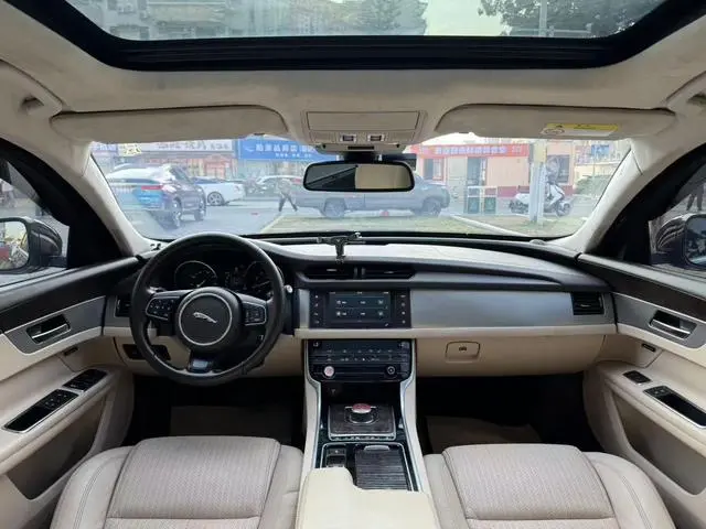 Jaguar Jaguar XFL XFL 2.0T 240PS Deluxe Edition