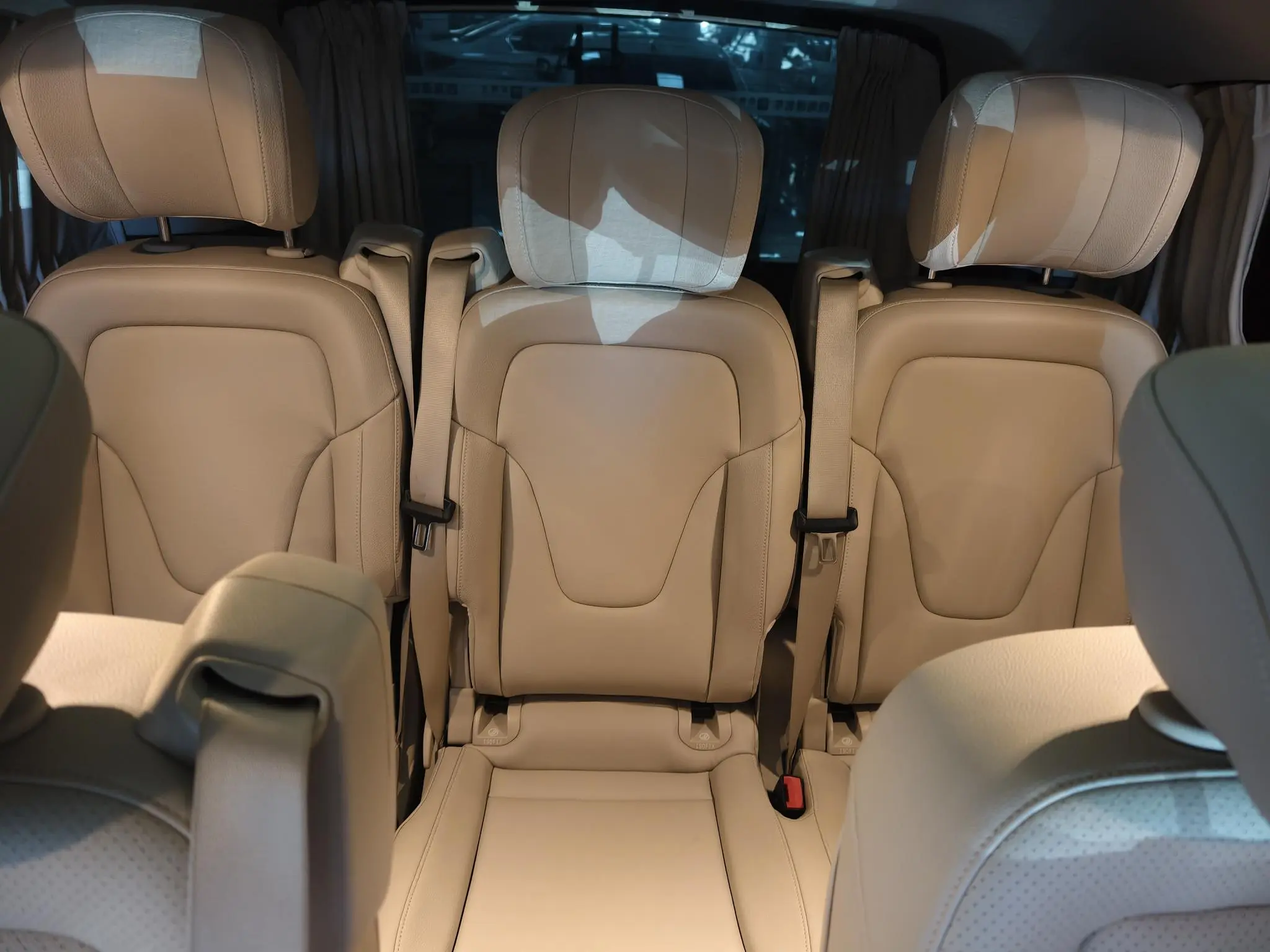 Mercedes-Benz Mercedes-Benz V-class V 260 L Long Wheelbase Premium Edition