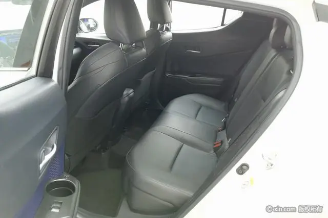 TOYOTA Toyota C-HR 2.0L Leading version