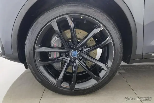 BYD Tang DM DM 2.0T four-wheel drive high-performance version of the Genesis flagship