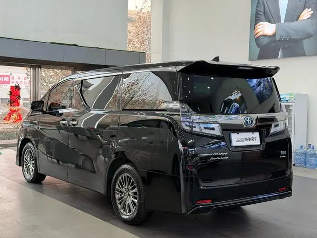TOYOTA Wilfa Crown Dual Engine 2.5L HV Premium Edition