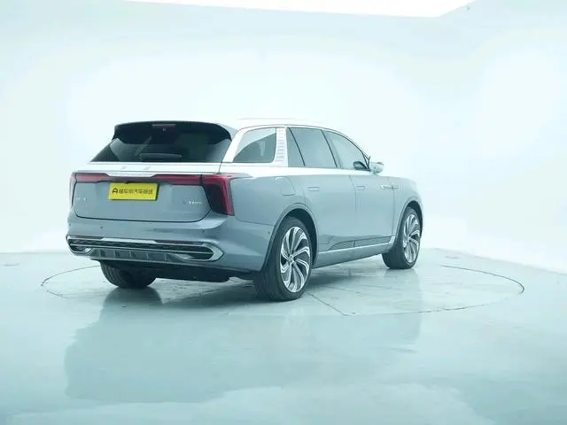 Hongqi Hongqi E-HS9 Facelift 660km flag collar version four-seater