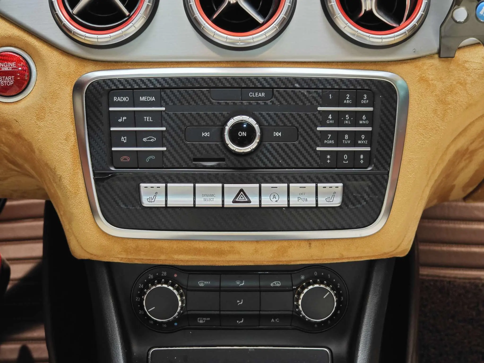 Mercedes-Benz Mercedes-Benz CLA CLA 220 4MATIC
