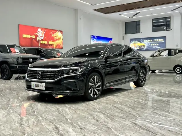 Volkswagen Passat Outstanding 330TSI Elite Edition