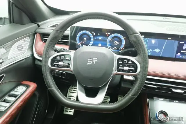 Chery Jetour Jietu X70 C-DM 1.5TD DHT Voyage EDITION PRO