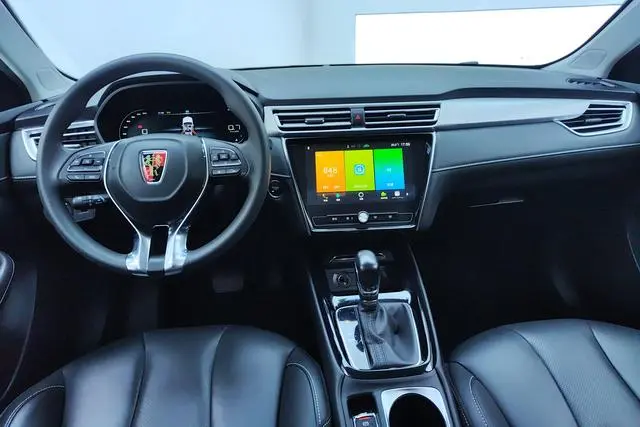Roewe Roewe i5 1.5L automatic 4G Interconnection Linghao Ultimate Edition