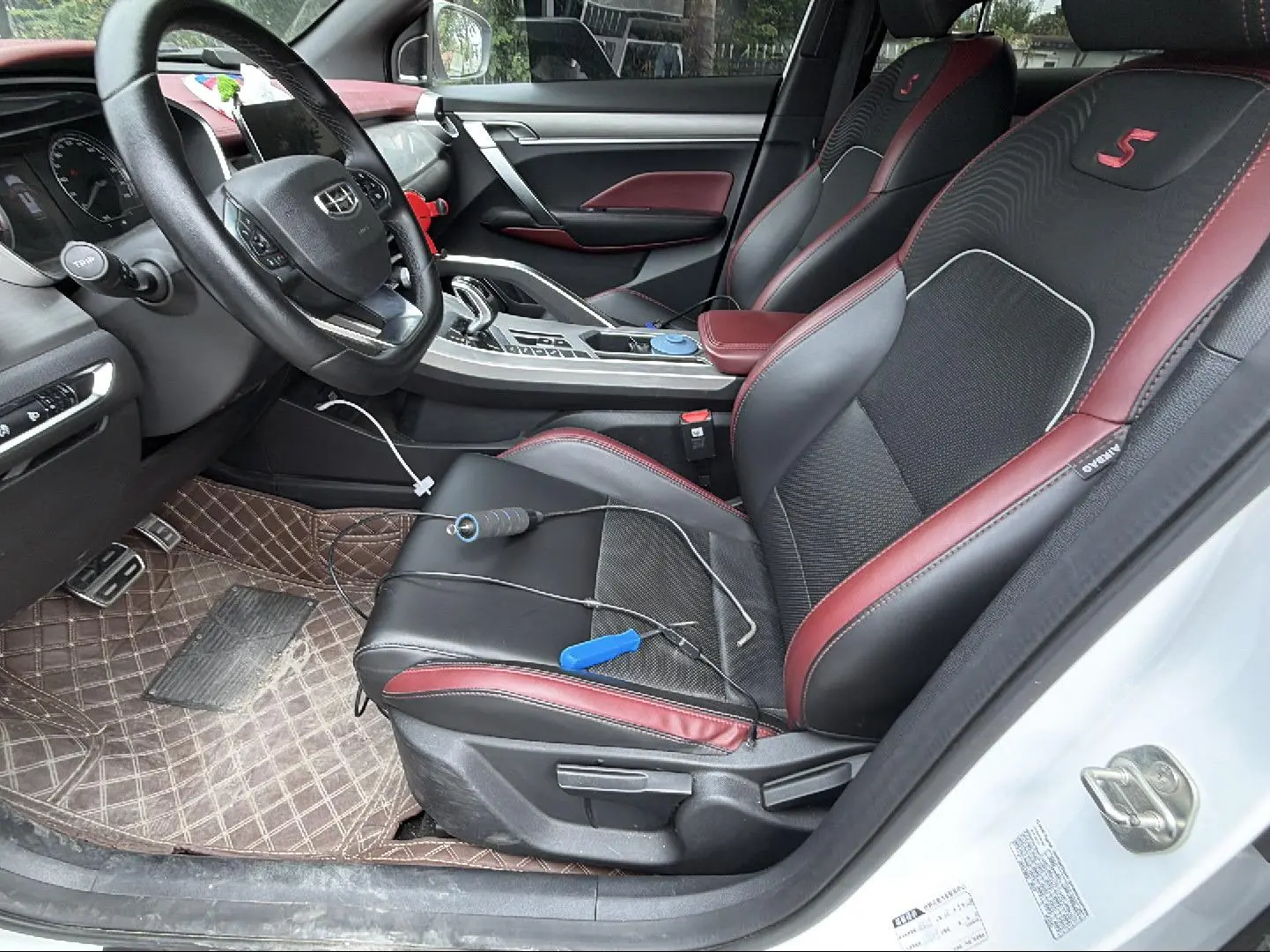 Geely Binyue PRO 260T DCT Knight