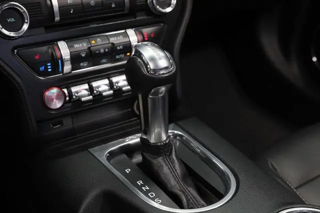 Ford Mustang 2.3T EcoBoost