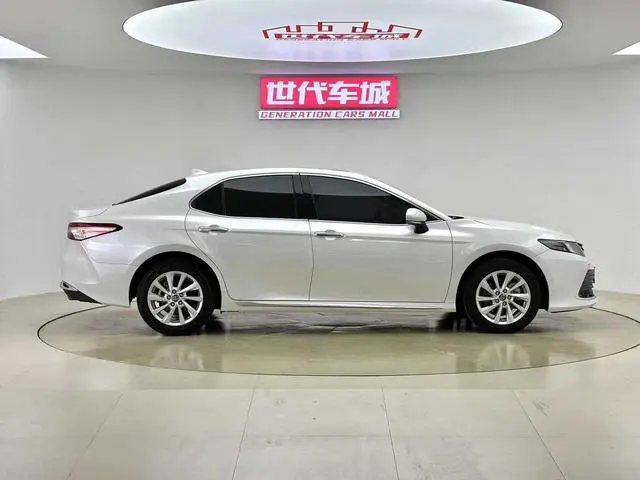 TOYOTA Camry 2.0GVP Leading Edition