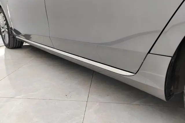 Hongqi Hongqi H5 2.0T Automatic Zhilian Qichang Version