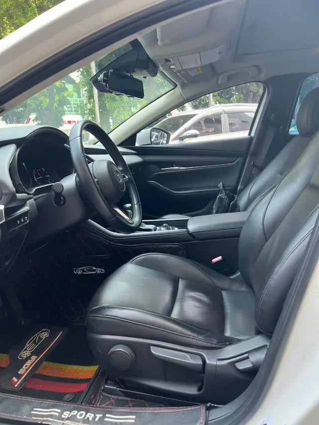 Mazda Mazda 3 Angkesaila 2.0L automatic quality elegant version