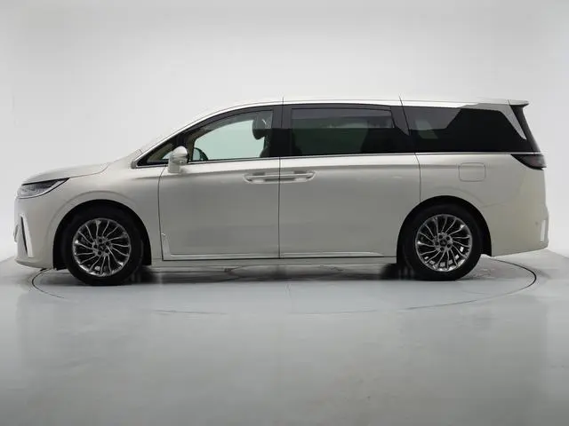 VOYAH Lantu Dreamer PHEV Low-carbon version of the dream