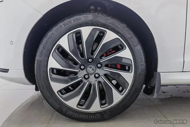 AITO Ask the world M5 Extended range four-wheel drive Ultimate edition