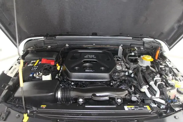 Jeep Wrangler 4xe PHEV Four-door 2.0T 4xe Sahara