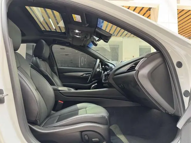 Cadillac Cadillac CT5 28T luxury