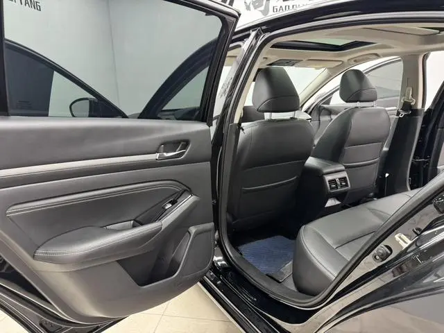 Nissan Teana 2.0L XL-TLS Enjoy Edition