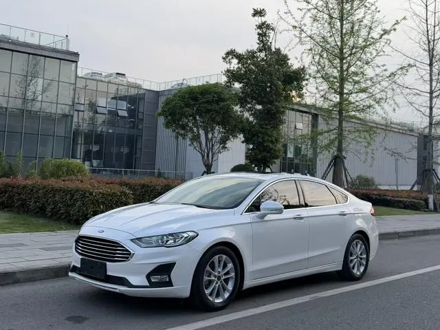 Ford Mondeo EcoBoost 180 intelligent control Fashion type country V