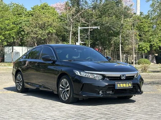 Honda Yingshipai Rui*Hybrid 2.0L Jingzhi Edition
