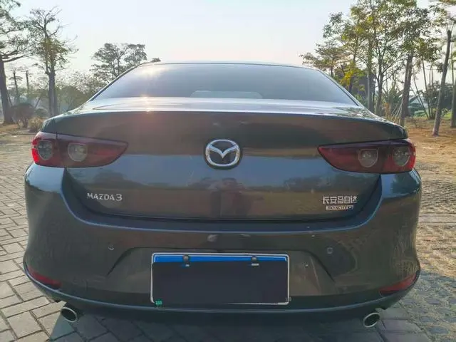 Mazda Mazda 3 Angkesaila 2.0L automatic quality elegant version