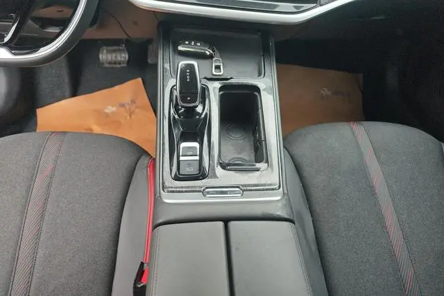 Dongfeng Fengshen Yi Hyun MAX 1.5T Super Power Dad Version
