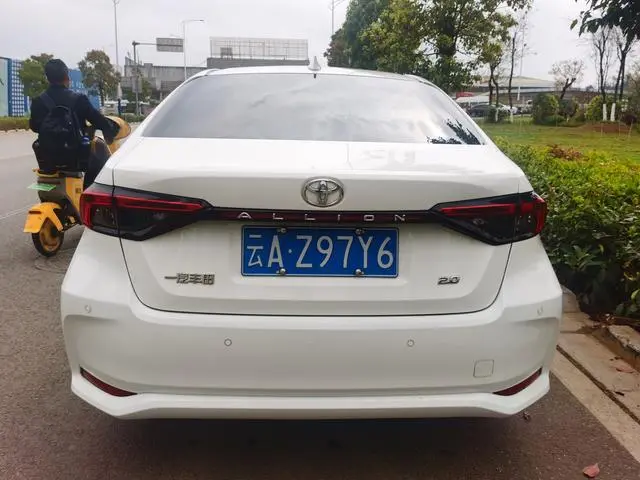 TOYOTA Asian lion 2.0L CVT Pioneer Edition