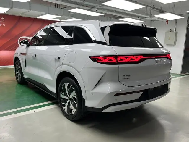 BYD Tang L DM DM-p 200KM four-wheel drive lidar flagship type