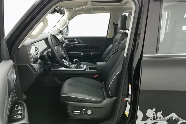 Tank Tank 300 City version 2.0T is very stylish