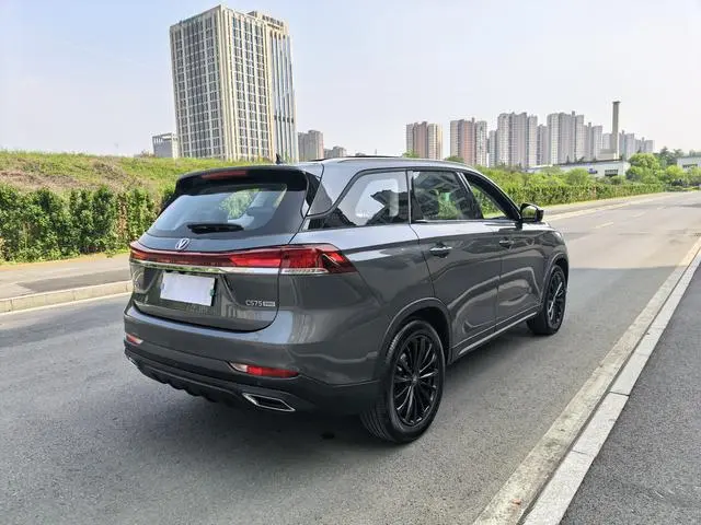Changan Changan CS75 PRO 1.5T DCT Exclusive 7-seater