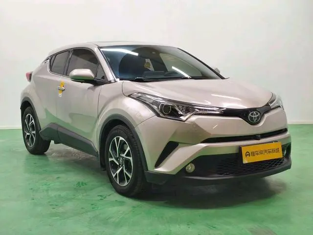 TOYOTA Toyota C-HR 2.0L Leading version