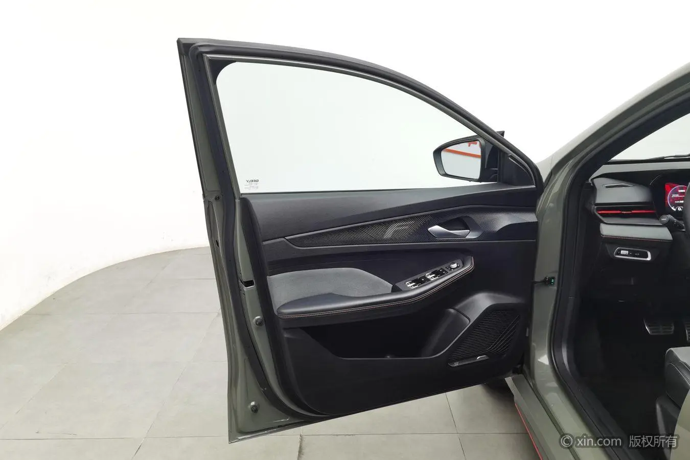 Geely Binrui Binrui COOL 1.5T DCT Thunder Edition
