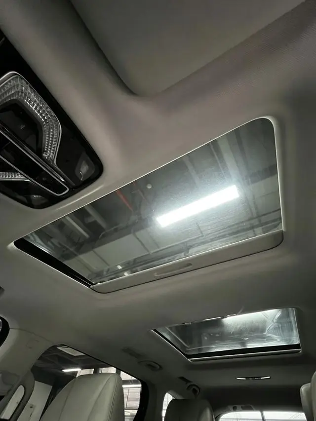 Roewe Roewe iMAX8 400TGI Supreme Series Premium Edition