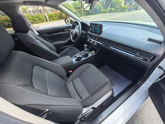 Honda Civic 240TURBO CVT Dynamic Version