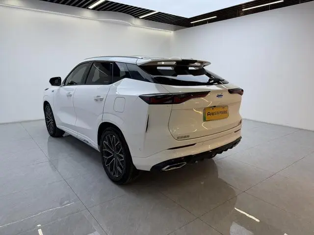 Changan Auchan Changan Auchan Z6 iDD New Energy Smart IDD 150KM Flagship PLUS Smart Parking Edition