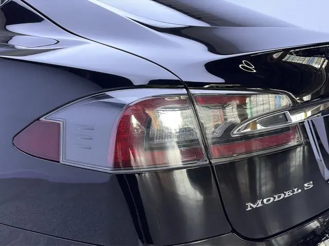 Tesla Model S 60