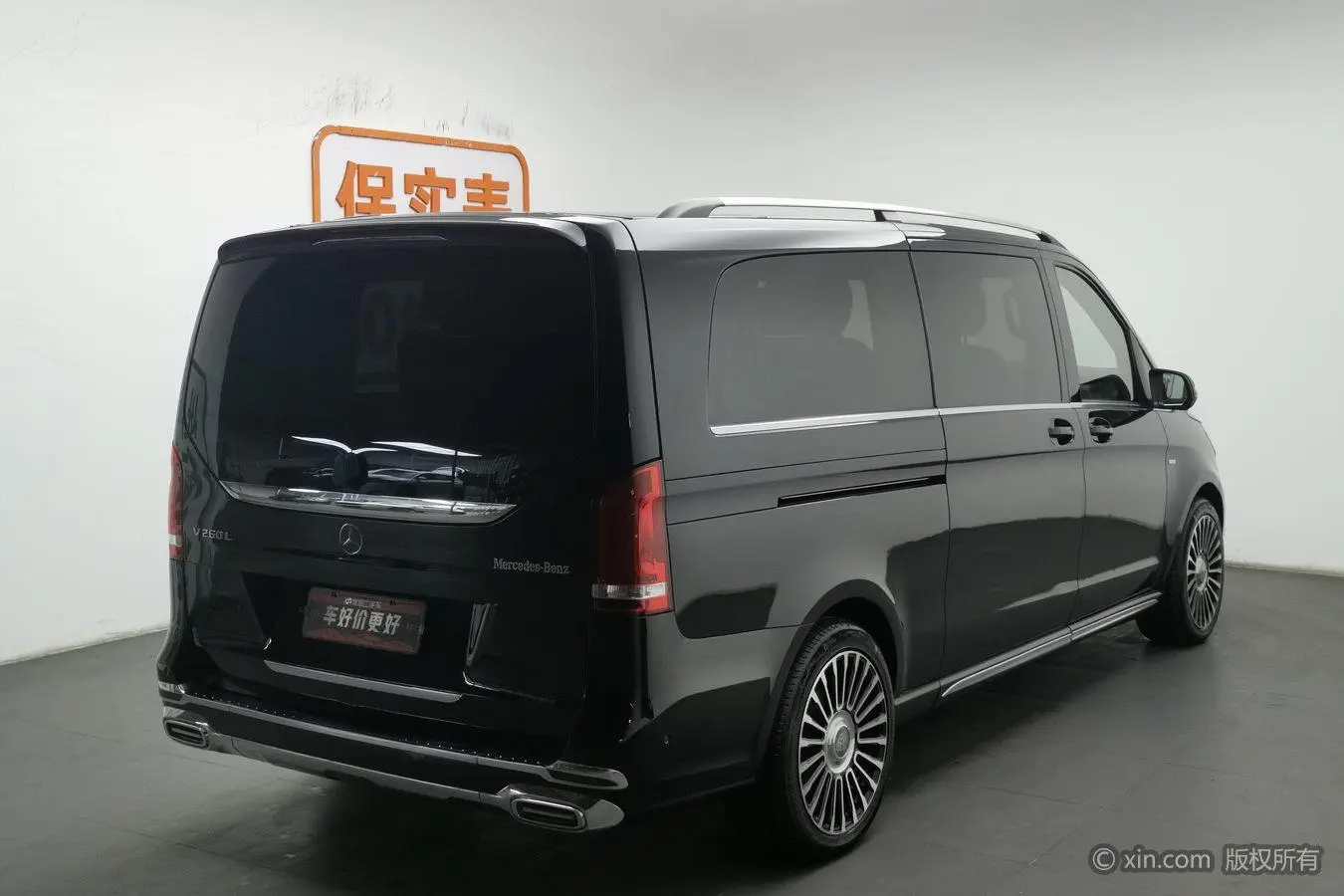 Mercedes-Benz Mercedes-Benz V-class V 260 L Long wheelbase Deluxe Edition