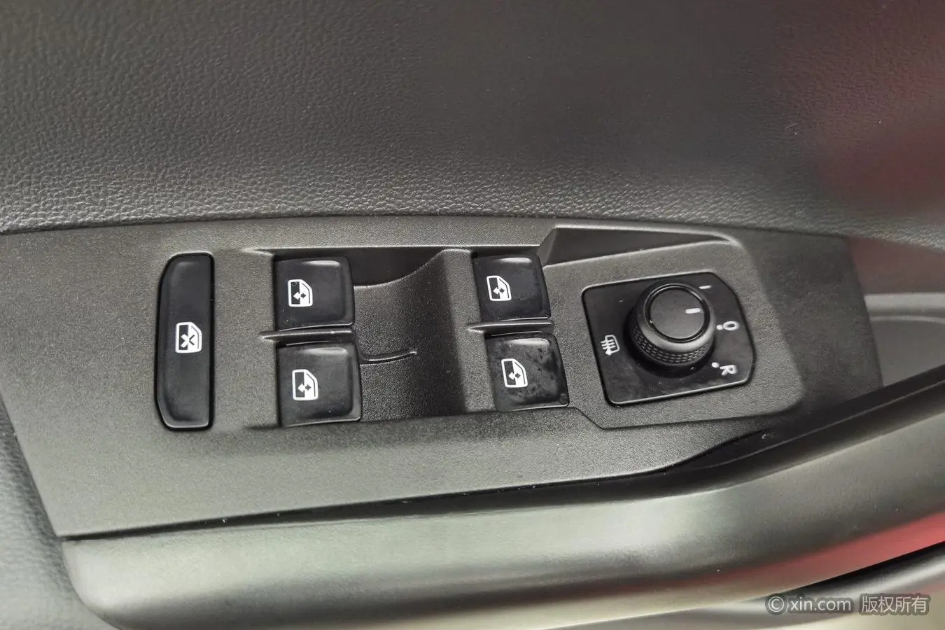 Volkswagen Polo Plus 1.5L automatic colorful technology version