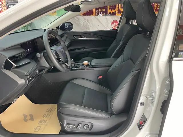TOYOTA Camry Dual Engine 2.0 HSE Sports Lite Edition