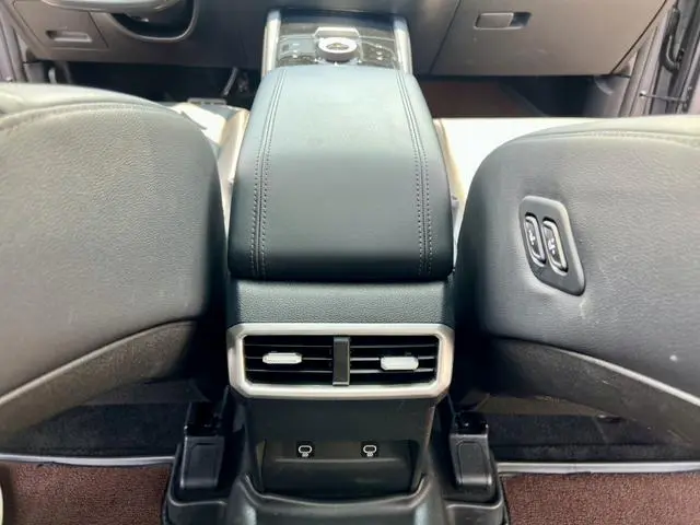 Kia Lion Platinum expands the world 2.0T two-wheel drive ultimate edition