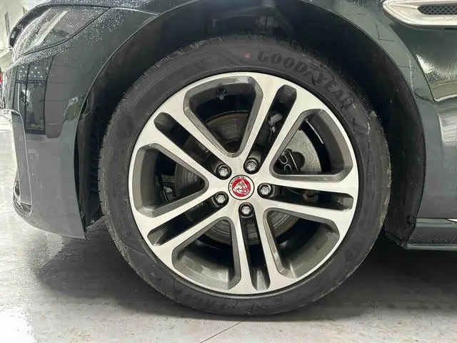 Jaguar Jaguar XEL 2.0T 250PS R-DYNAMIC S Enterprising Sports Edition