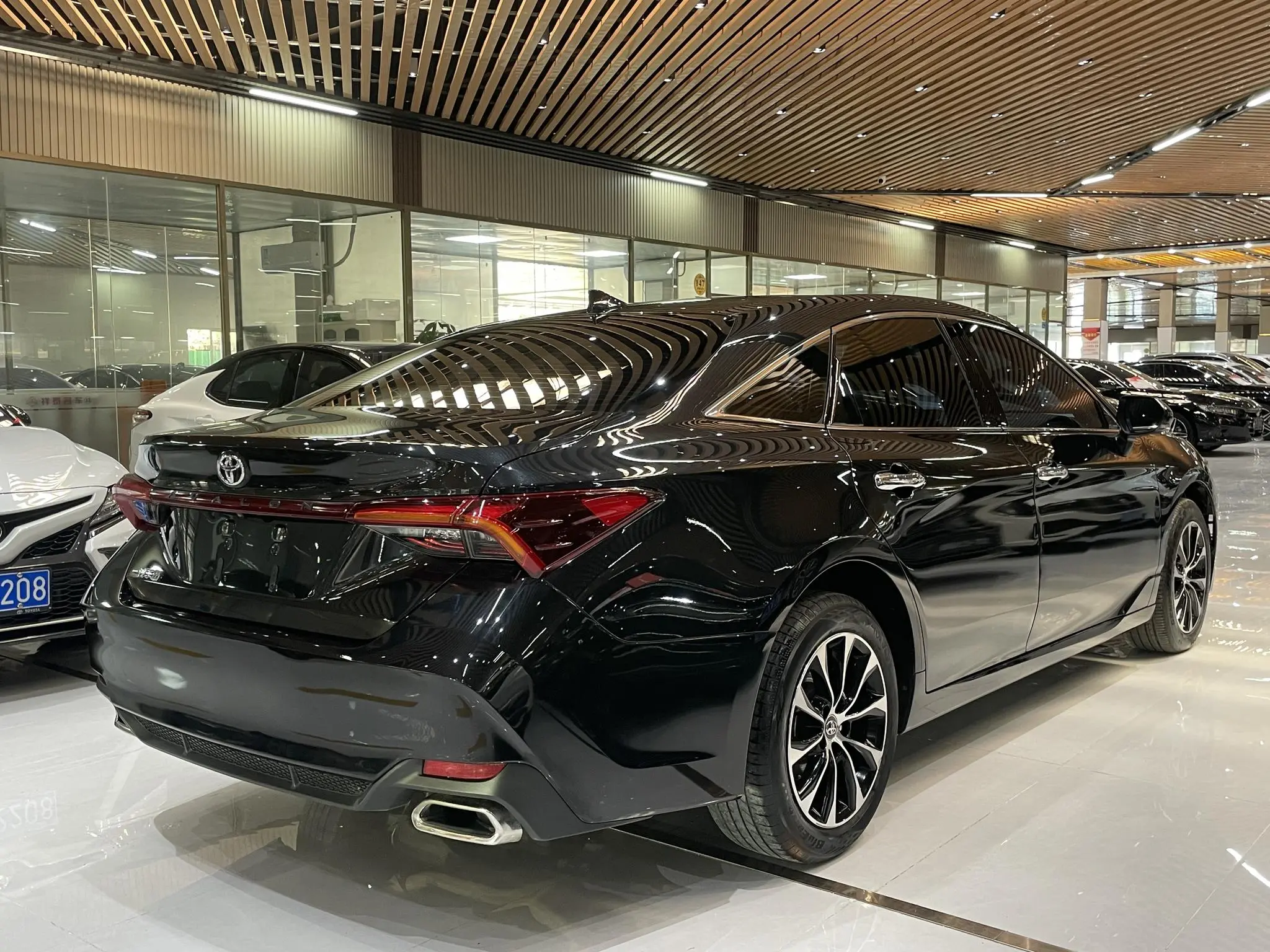 TOYOTA Asian dragon 2.0L Deluxe Edition