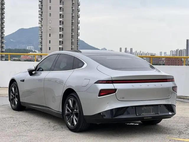 Xpeng Xiaopeng P7 586E