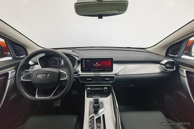 Geely Binyue 260T DCT Knight Country VI