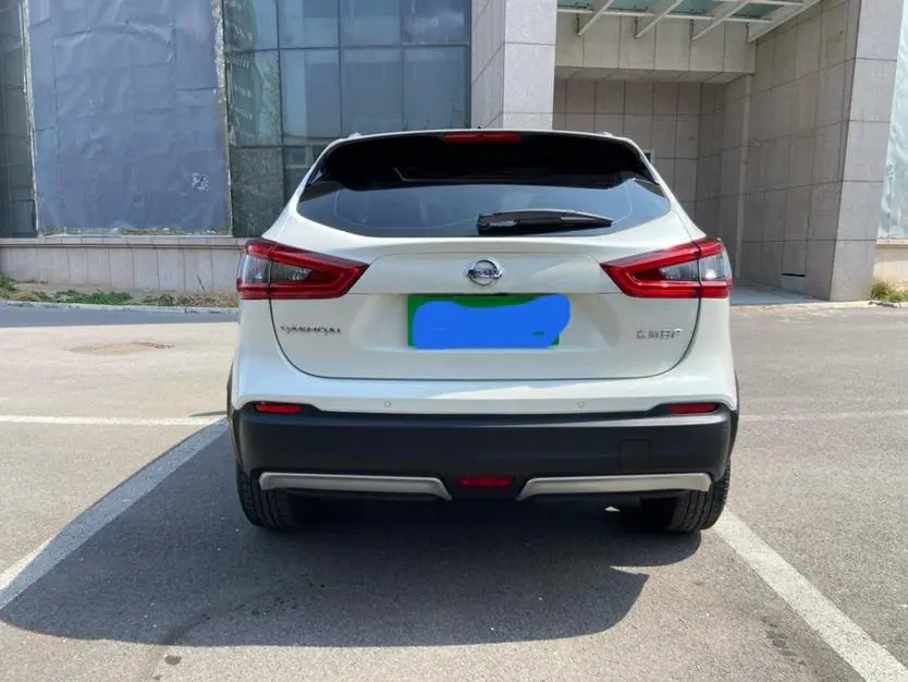 Nissan Qashqai 2.0L XV Prem.Deluxe Edition