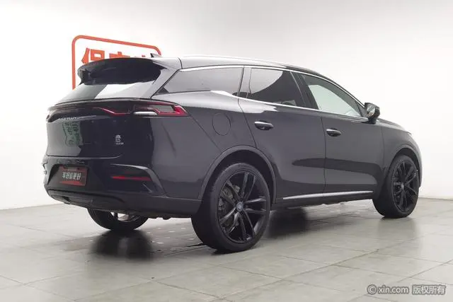BYD Tang DM DM 2.0T four-wheel drive high-performance version of the Genesis flagship