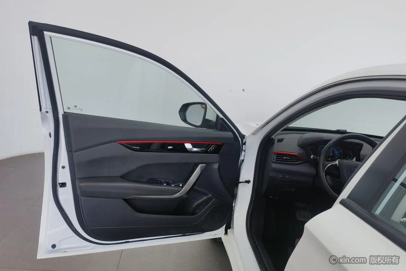 Dongfeng Fengshen Yi Hyun 230T automatic wind chasing version