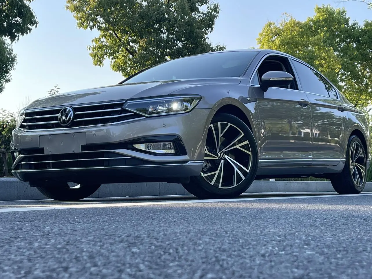 Volkswagen Magotan 330TSI DSG 30th Anniversary Edition