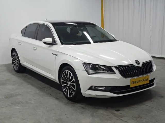 Skoda Speed pie ZI330 DSG Comfort Edition Country VI