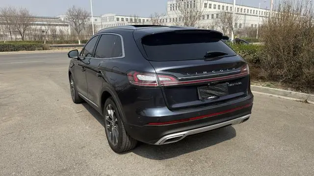 Lincoln Navigator 2.0T four-wheel drive Zunya Edition