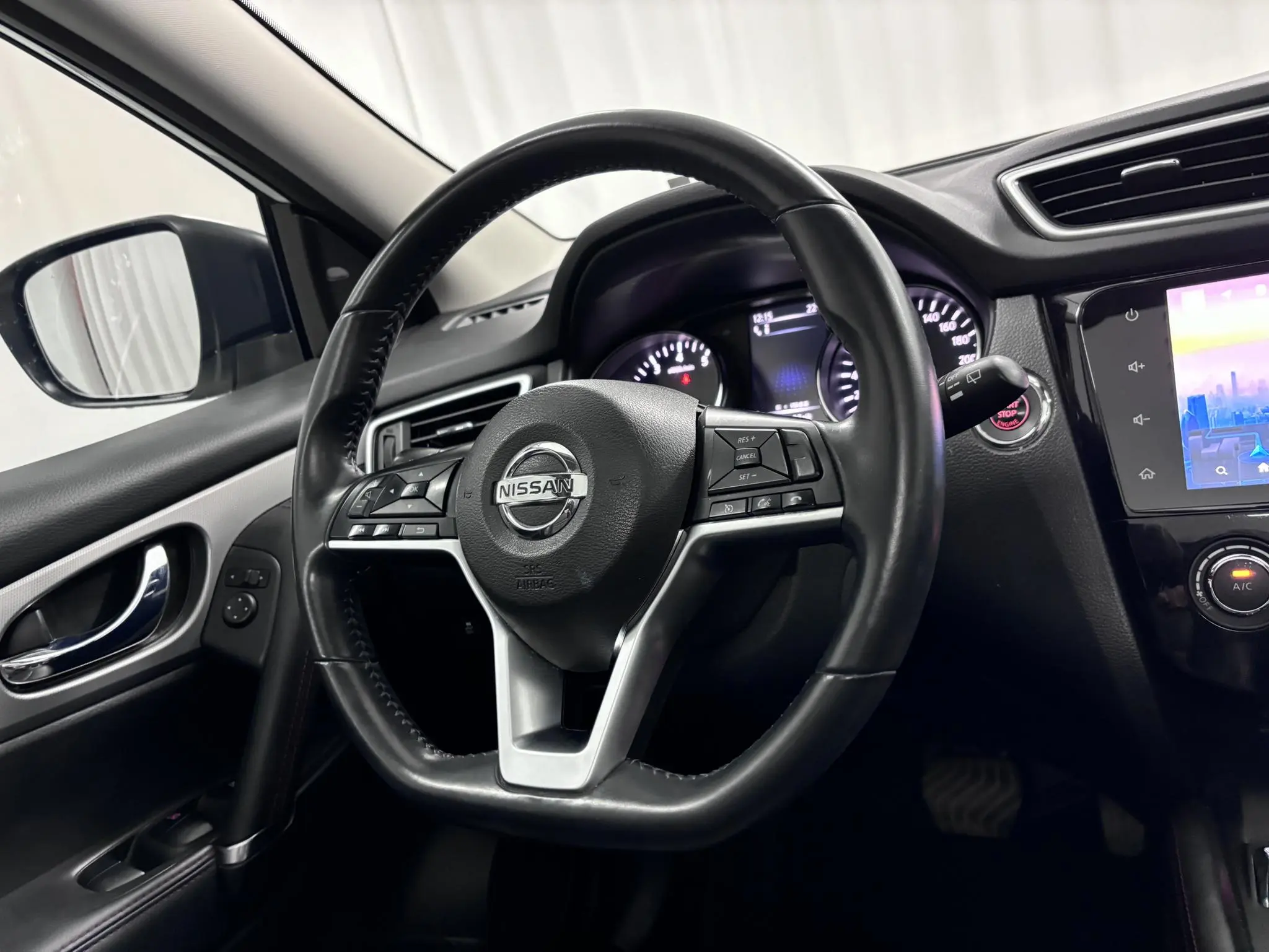 Nissan Qashqai 2.0 L XV Prem Deluxe Edition