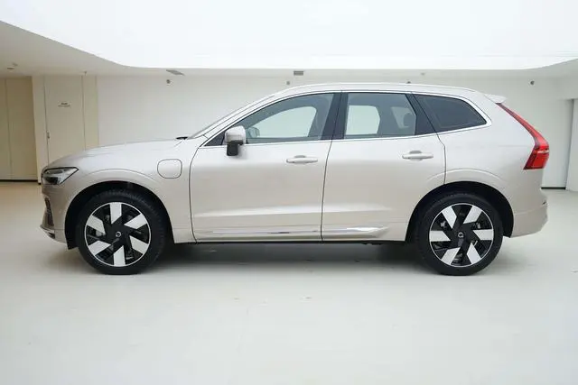 Volvo Volvo XC60 PHEV T8 four-wheel drive long battery life Zhiyuan Deluxe Edition
